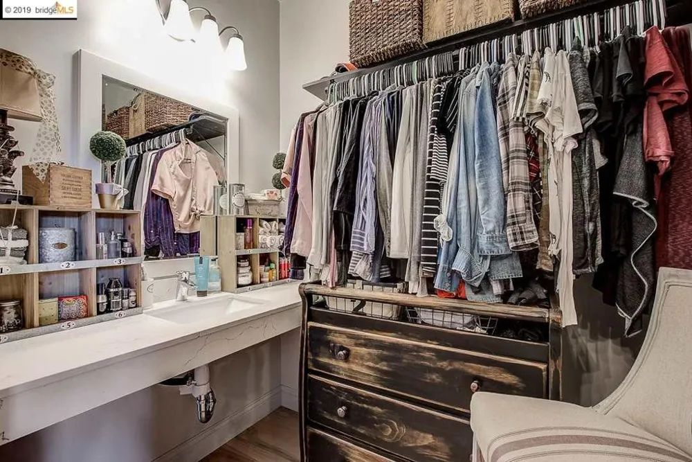 3139 West St Oakland, CA 94608