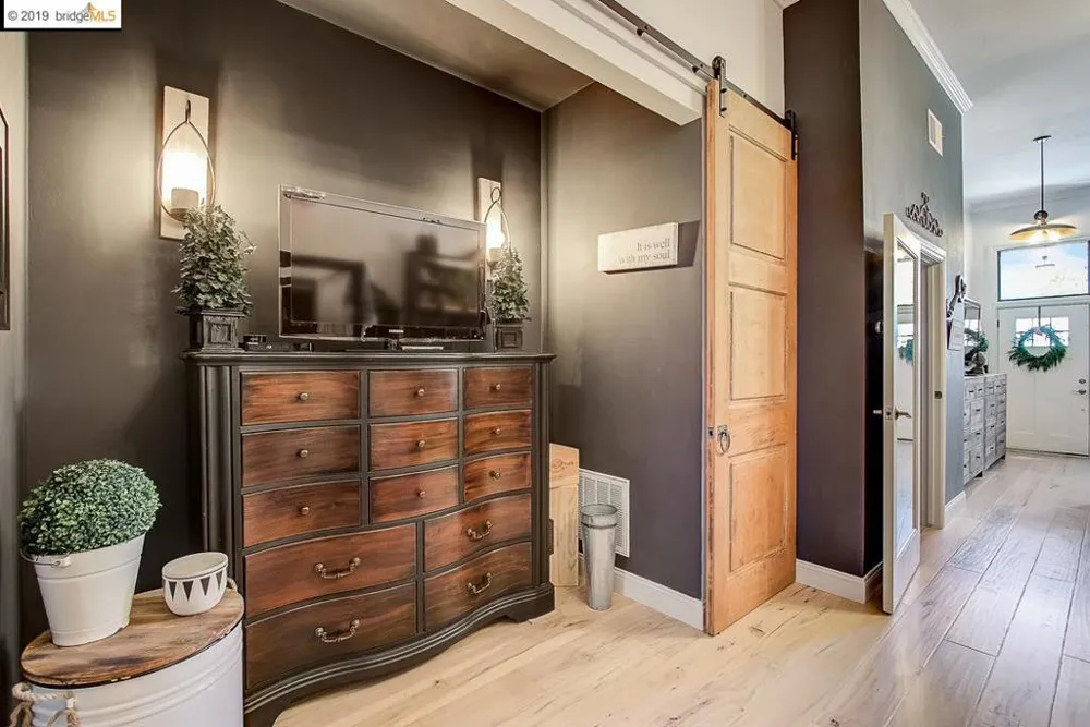 3139 West St Oakland, CA 94608