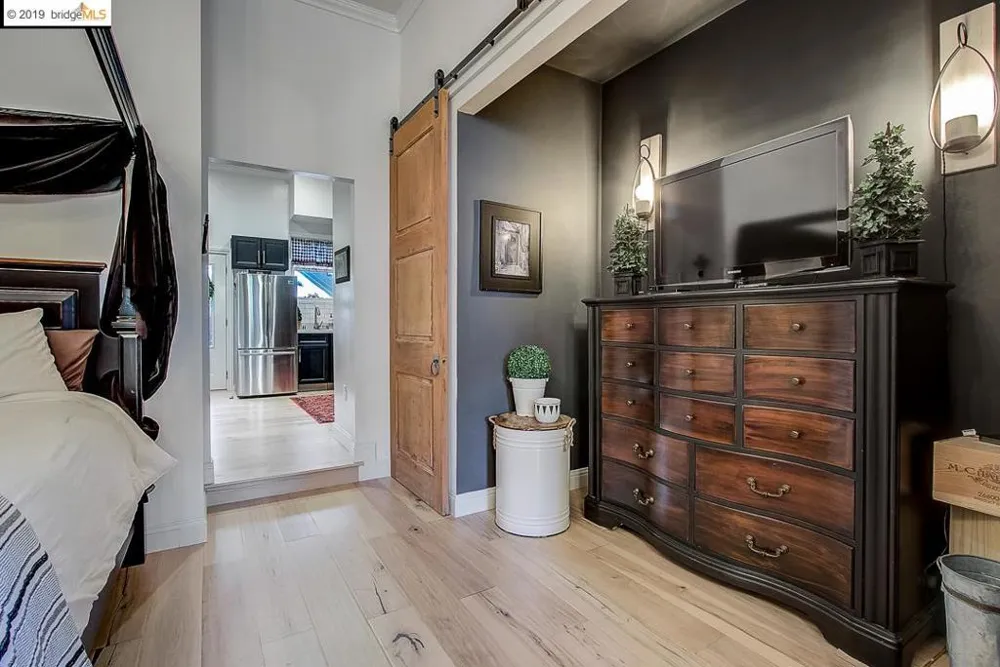 3139 West St Oakland, CA 94608