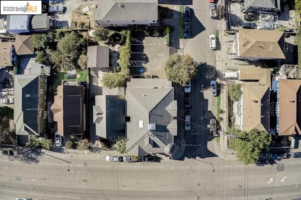 3139 West St Oakland, CA 94608