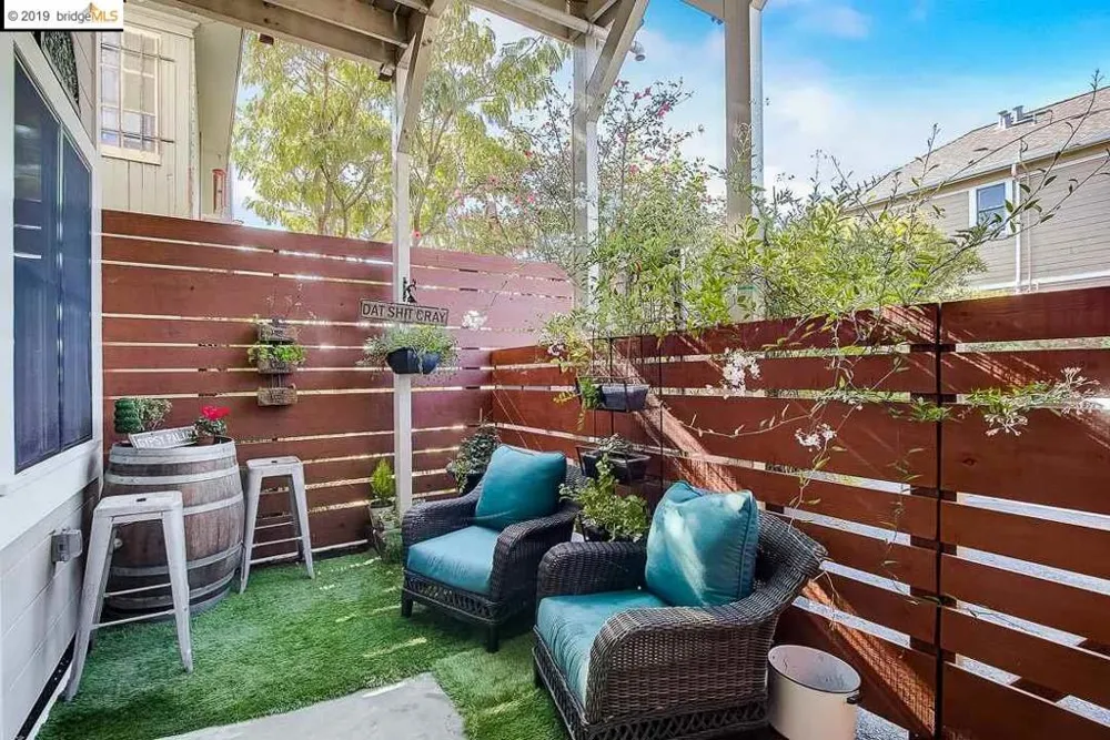 3139 West St Oakland, CA 94608
