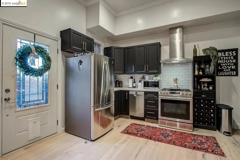 3139 West St Oakland, CA 94608