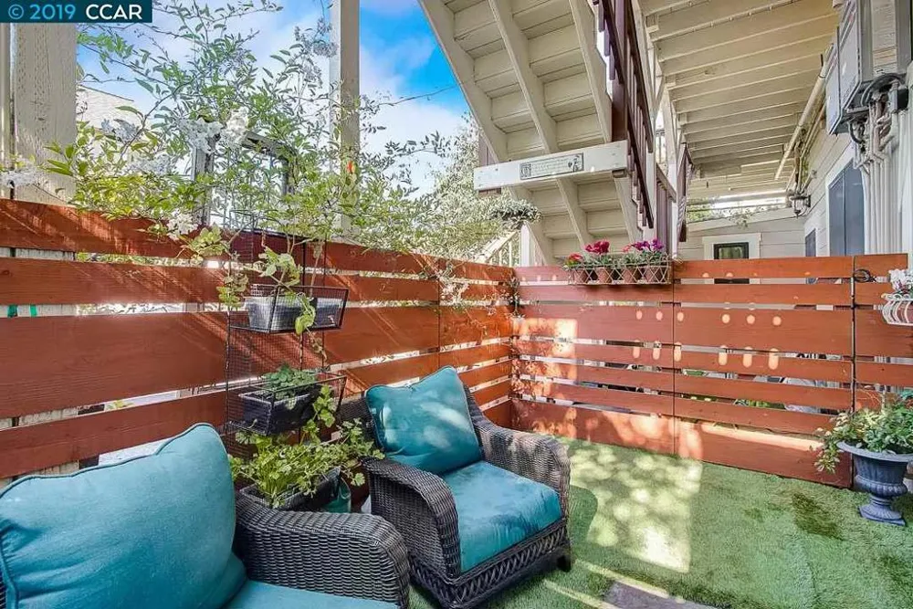 3139 West St Oakland, CA 94608
