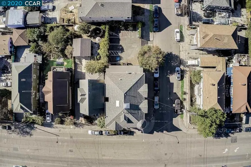 3139 West St Oakland, CA 94608