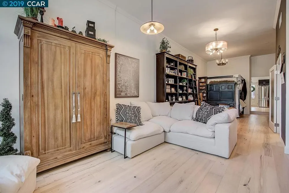 3139 West St Oakland, CA 94608