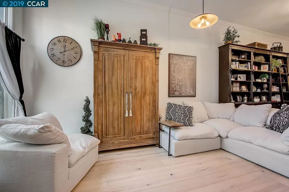 3139 West St Oakland, CA 94608