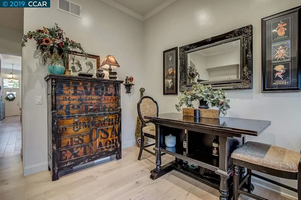3139 West St Oakland, CA 94608
