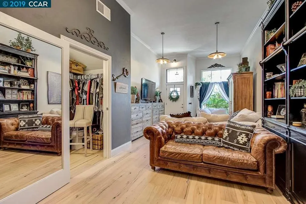 3139 West St Oakland, CA 94608