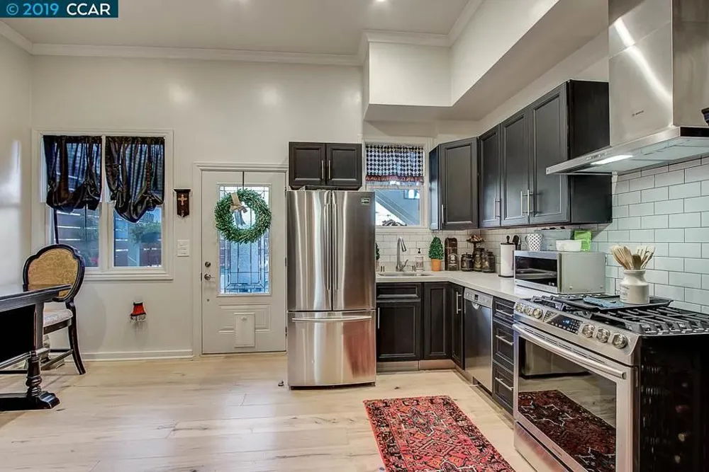 3139 West St Oakland, CA 94608