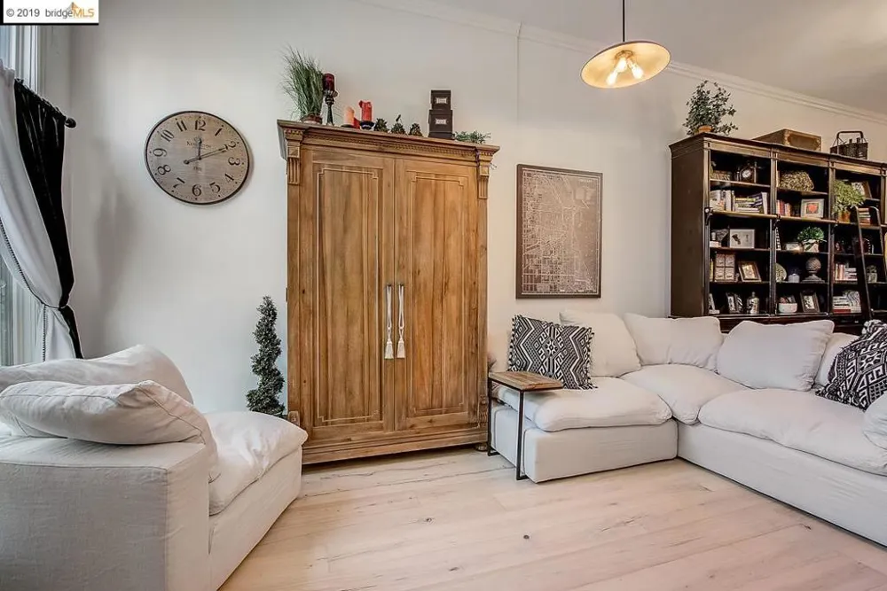 3139 West St Oakland, CA 94608