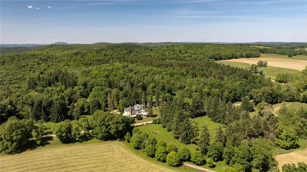 45 Hitchcock Lane Millbrook, NY 12545