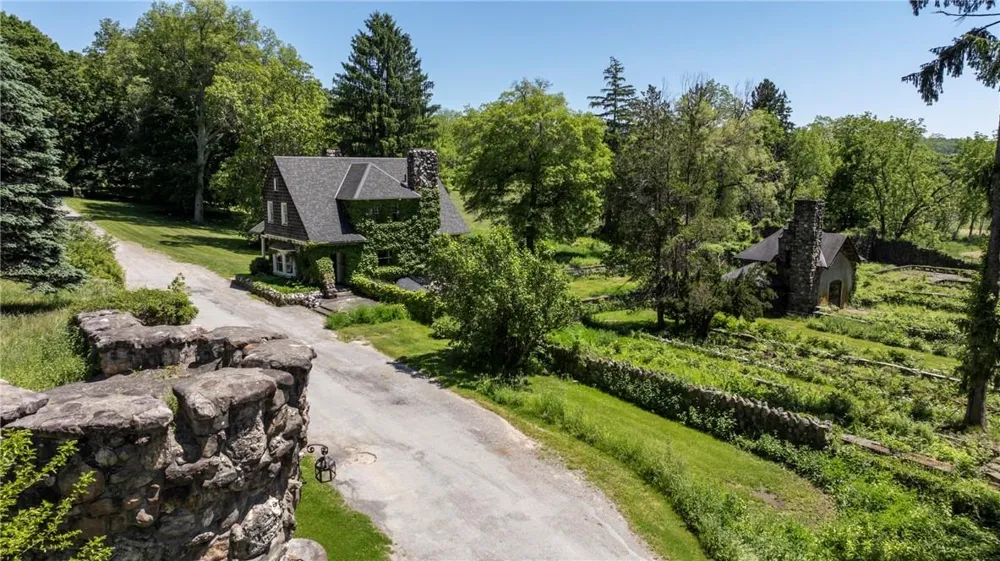 45 Hitchcock Lane Millbrook, NY 12545
