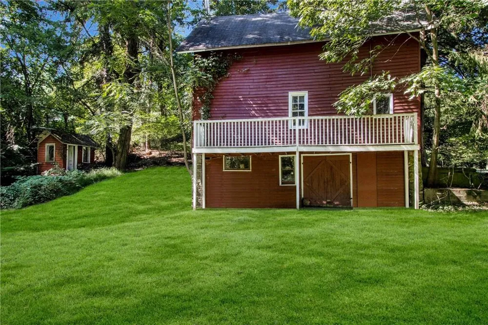 4 Deer Run Sparkill, NY 10976