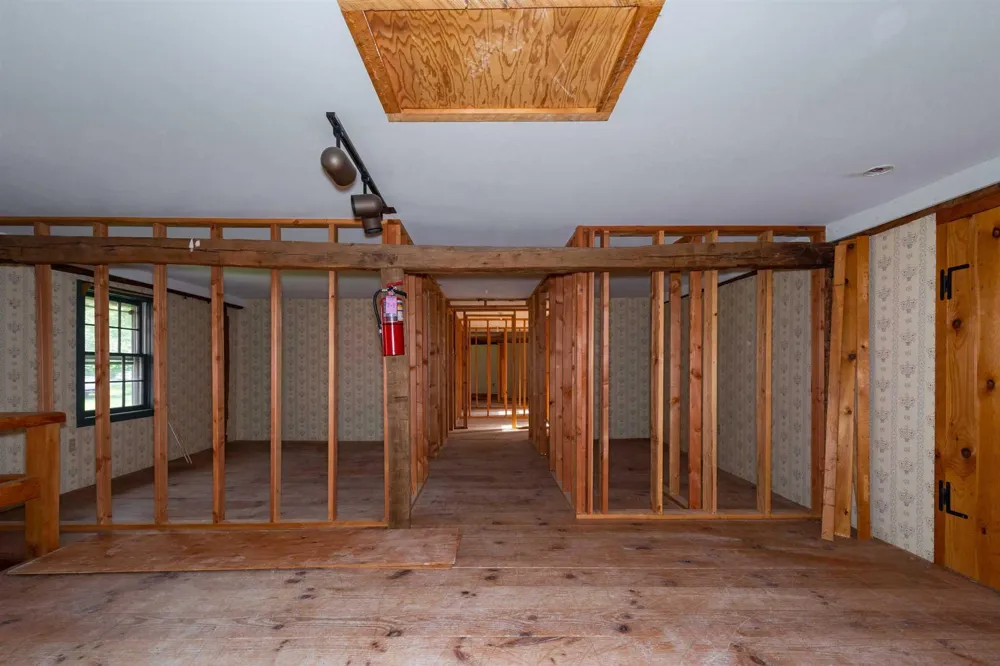 2723 ROUTE 82 Lagrangeville, NY 12540
