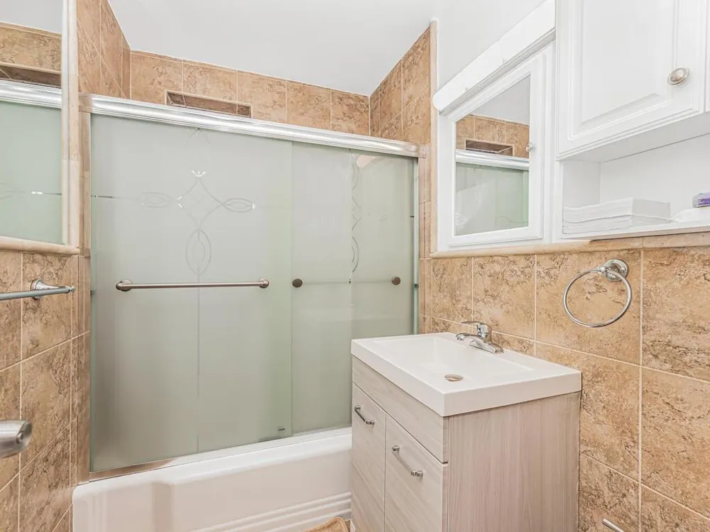 2866 Marion Avenue #6J Bronx, NY 10458
