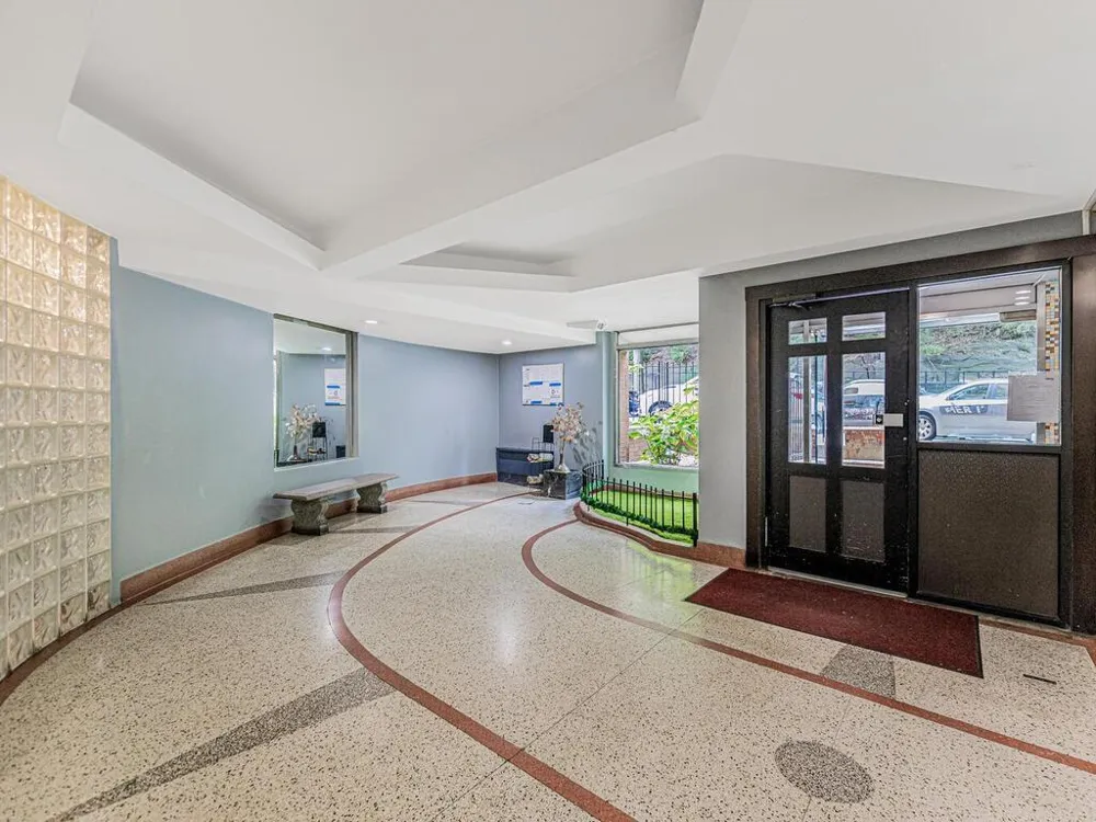 2866 Marion Avenue #6J Bronx, NY 10458