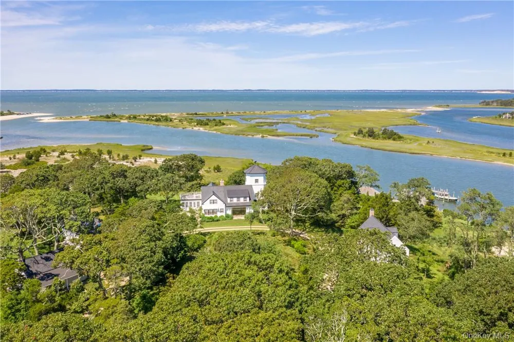 45 Ram Island Drive Southampton, NY 11968