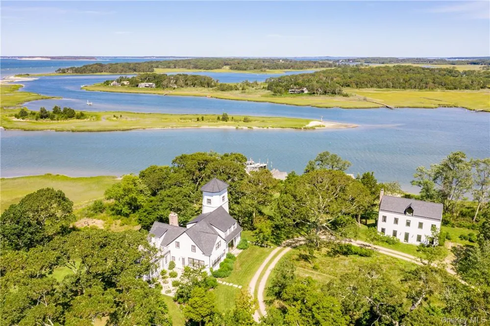 45 Ram Island Drive Southampton, NY 11968
