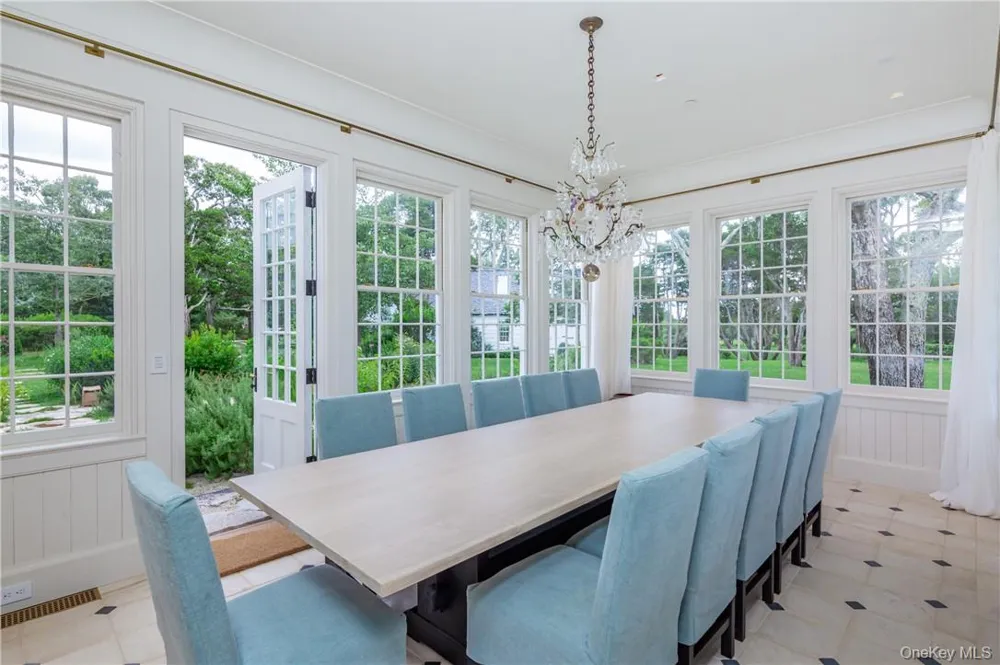 45 Ram Island Drive Southampton, NY 11968