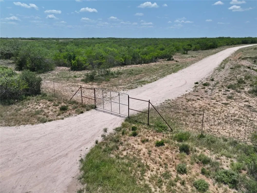 CR 145 San Diego, TX 78384