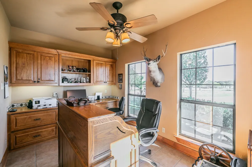 1799 Cottonwood Creek Road St Jo, TX 76265