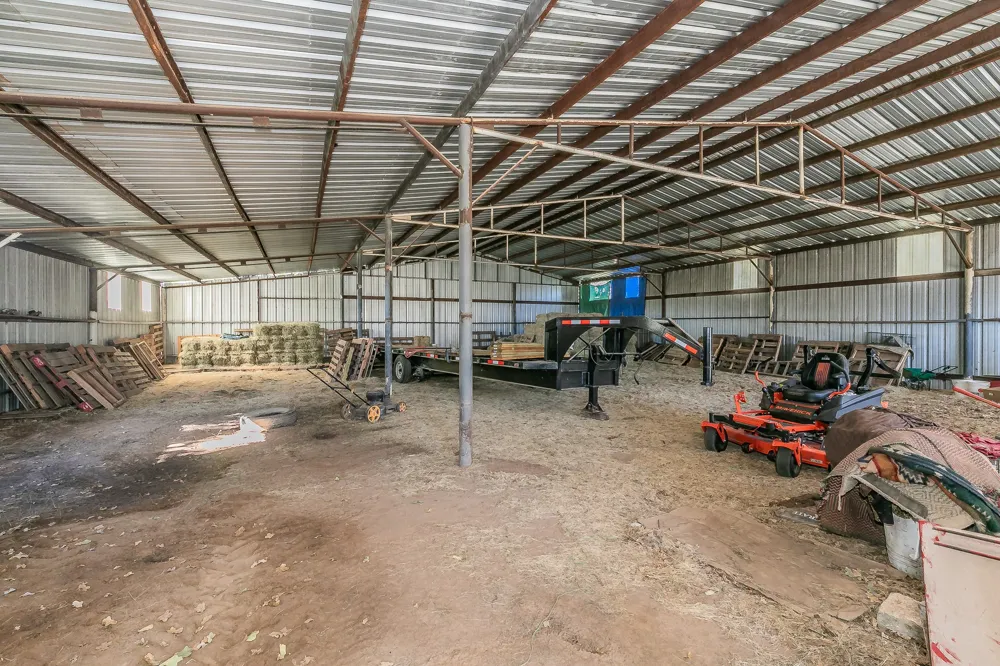1799 Cottonwood Creek Road St Jo, TX 76265