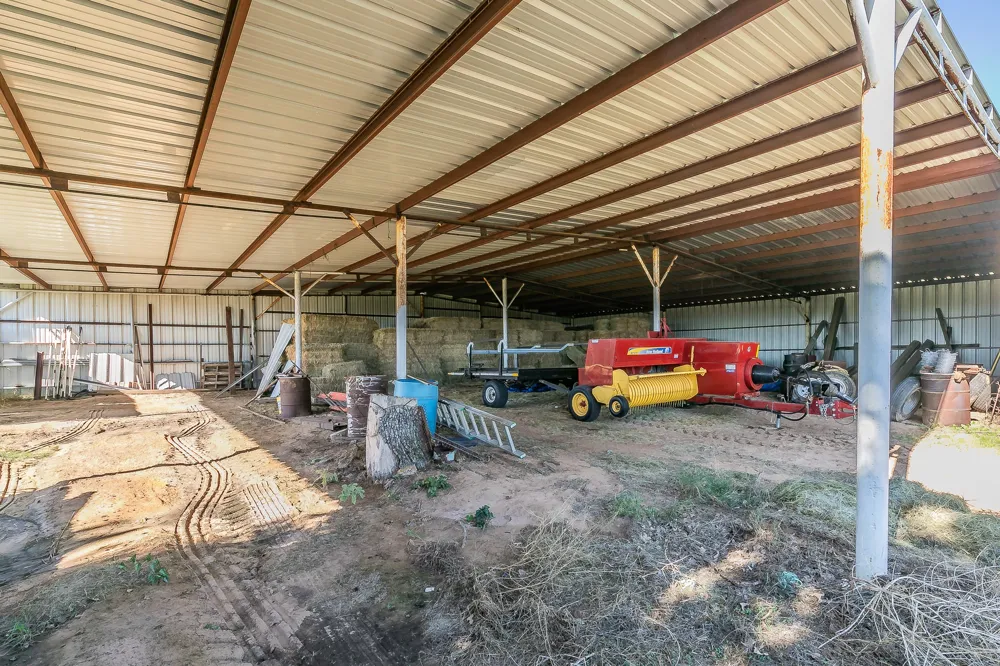 1799 Cottonwood Creek Road St Jo, TX 76265