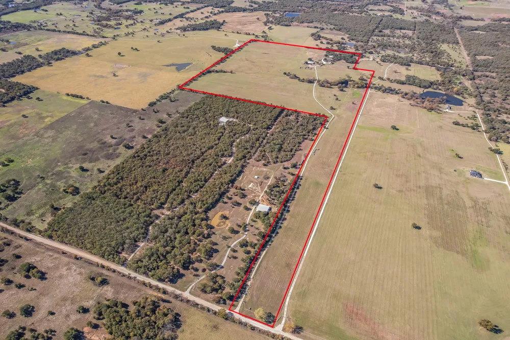 1799 Cottonwood Creek Road St Jo, TX 76265