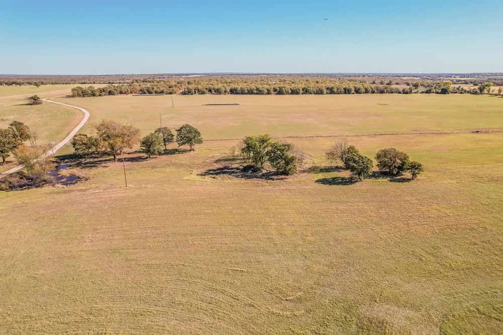 1799 Cottonwood Creek Road St Jo, TX 76265