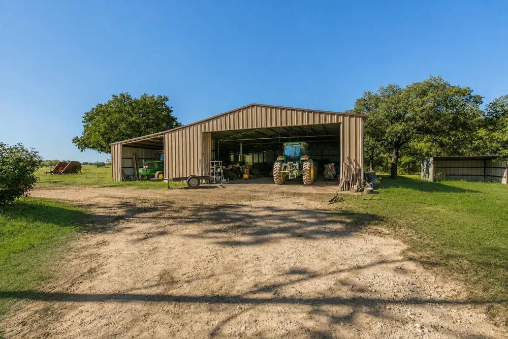 1799 Cottonwood Creek Road St Jo, TX 76265