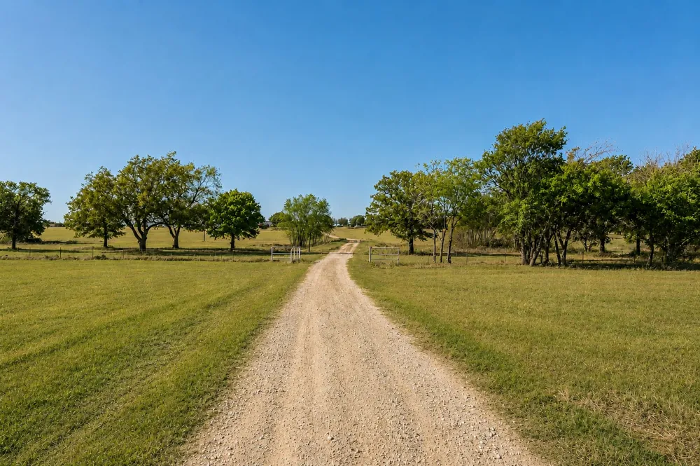 1799 Cottonwood Creek Road St Jo, TX 76265