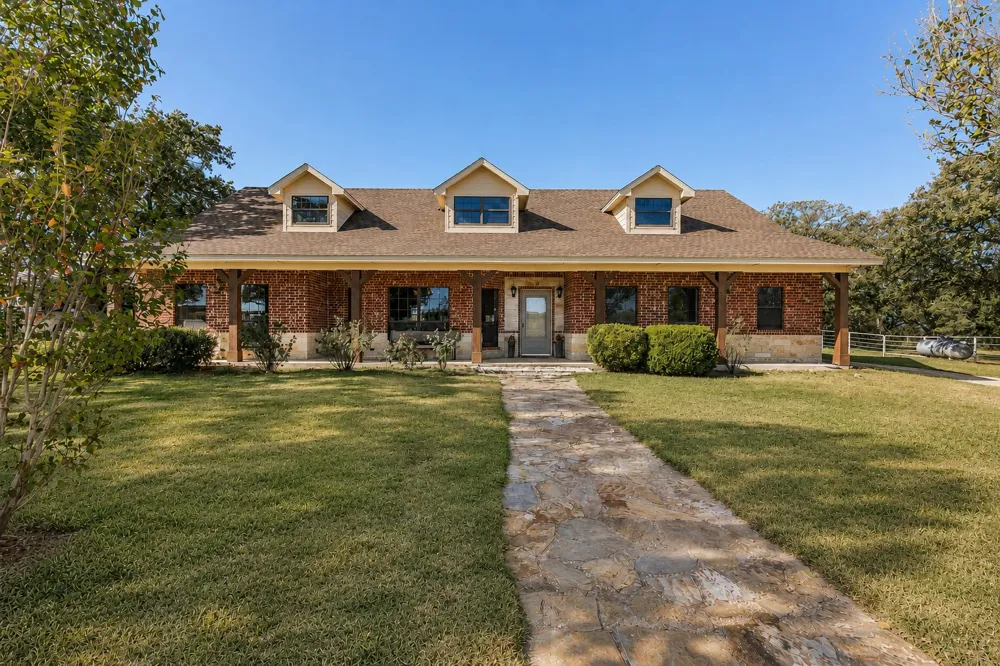 1799 Cottonwood Creek Road St Jo, TX 76265