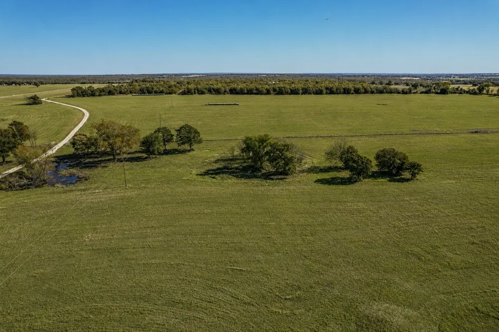 1799 Cottonwood Creek Road St Jo, TX 76265