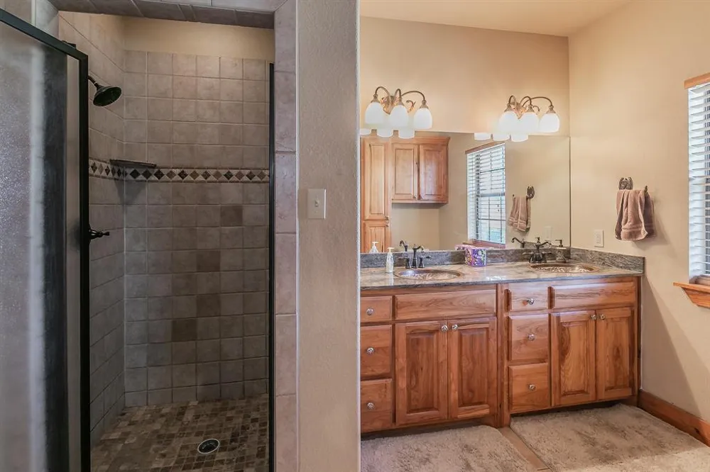 1799 Cottonwood Creek Road St Jo, TX 76265