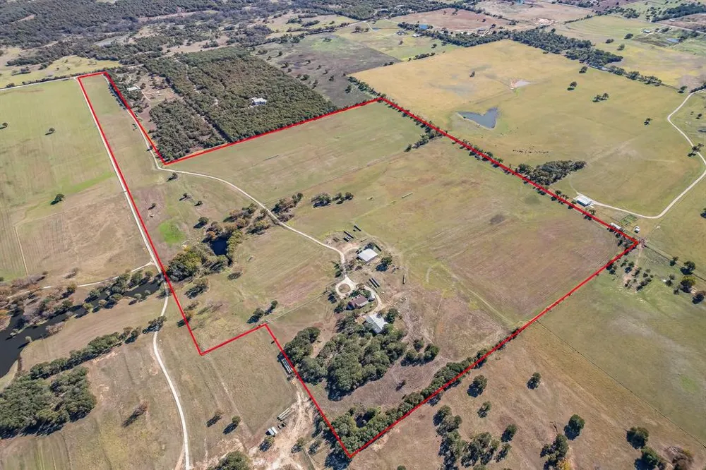 1799 Cottonwood Creek Road St Jo, TX 76265