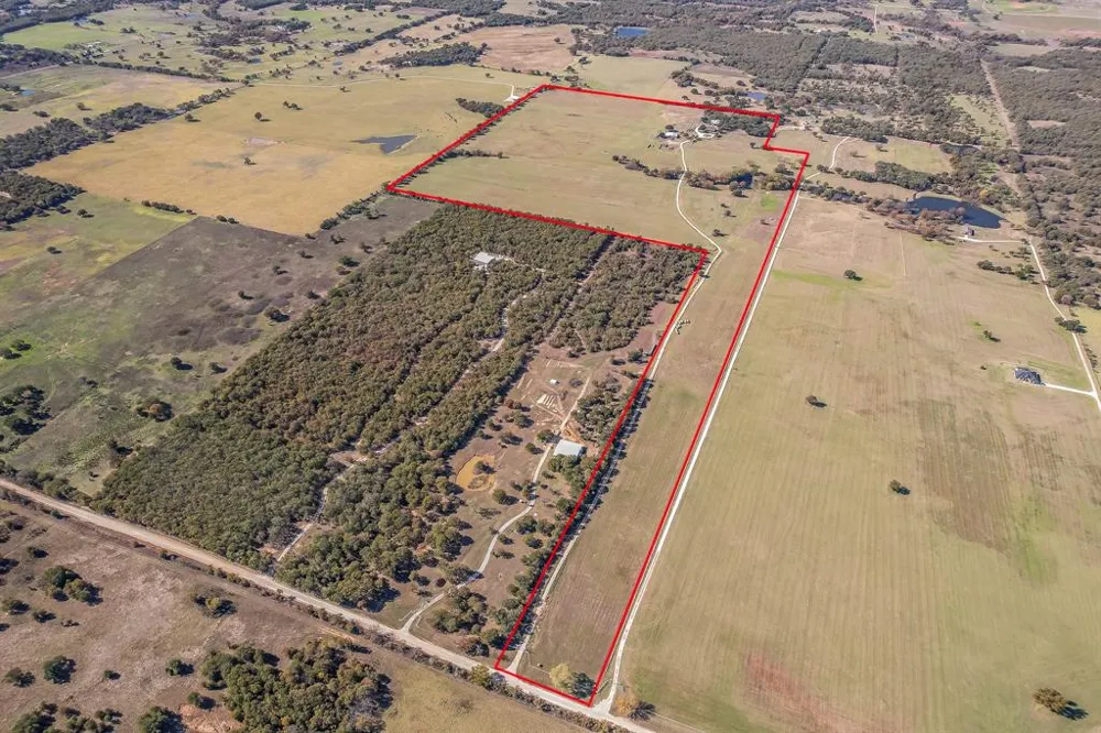 1799 Cottonwood Creek Road St Jo, TX 76265