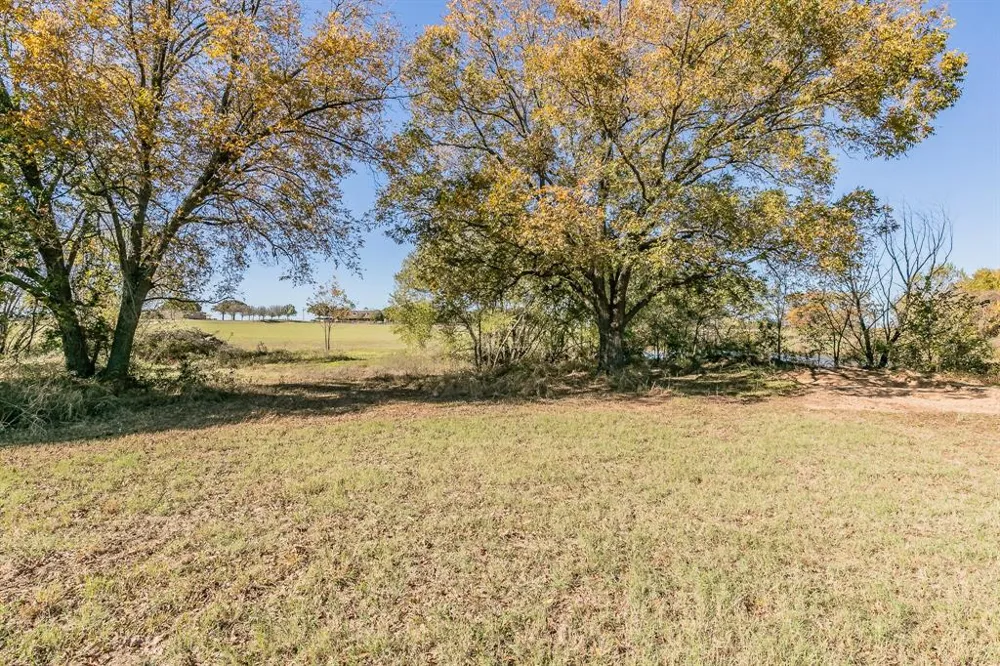 1799 Cottonwood Creek Road St Jo, TX 76265