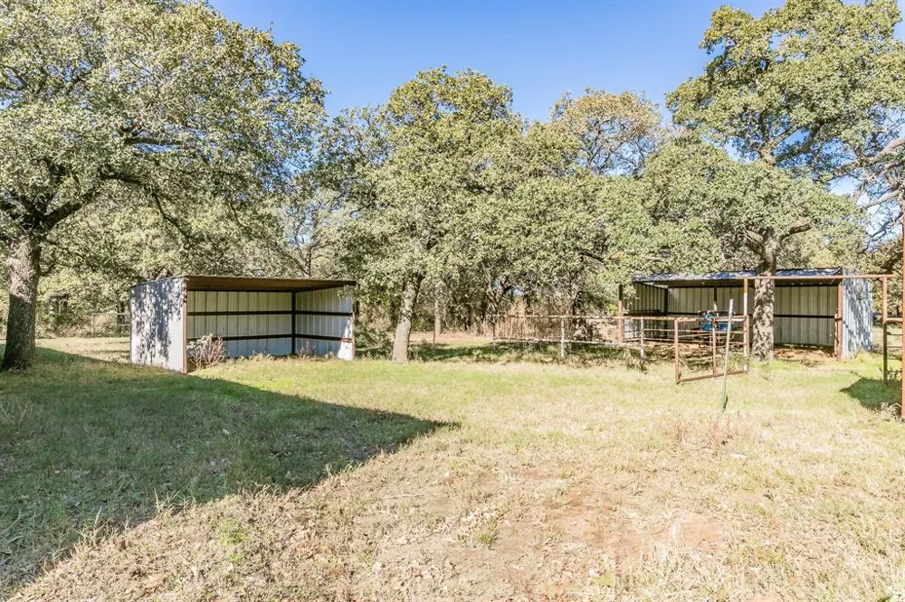 1799 Cottonwood Creek Road St Jo, TX 76265