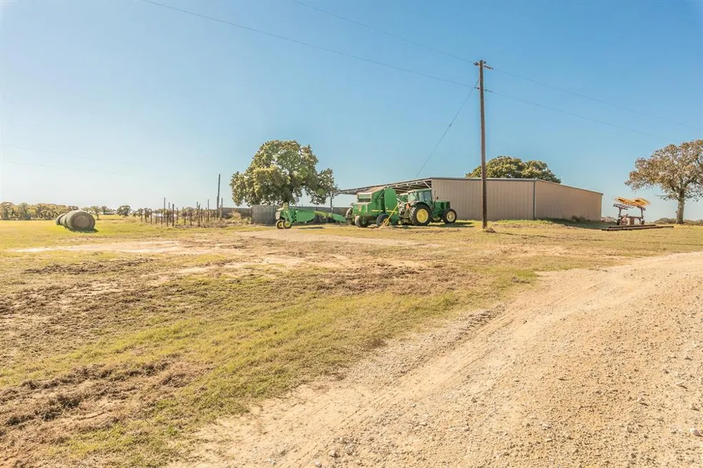 1799 Cottonwood Creek Road St Jo, TX 76265