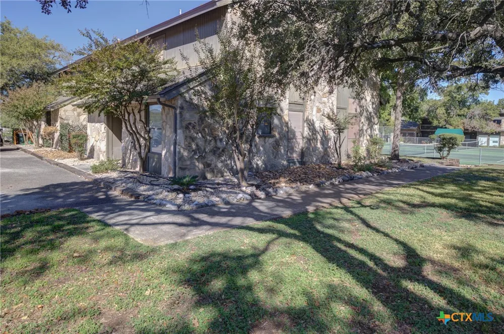 214 T Bar M Drive New Braunfels, TX 78132