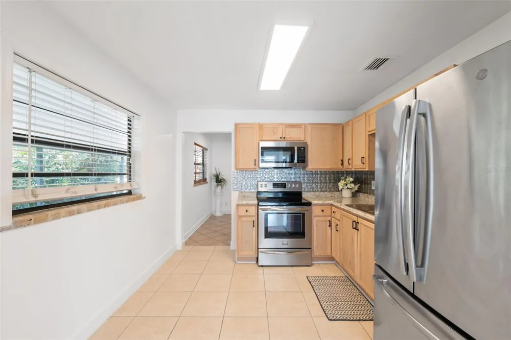 3918 W FIG STREET Tampa, FL 33609