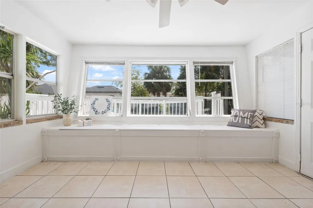 3918 W FIG STREET Tampa, FL 33609