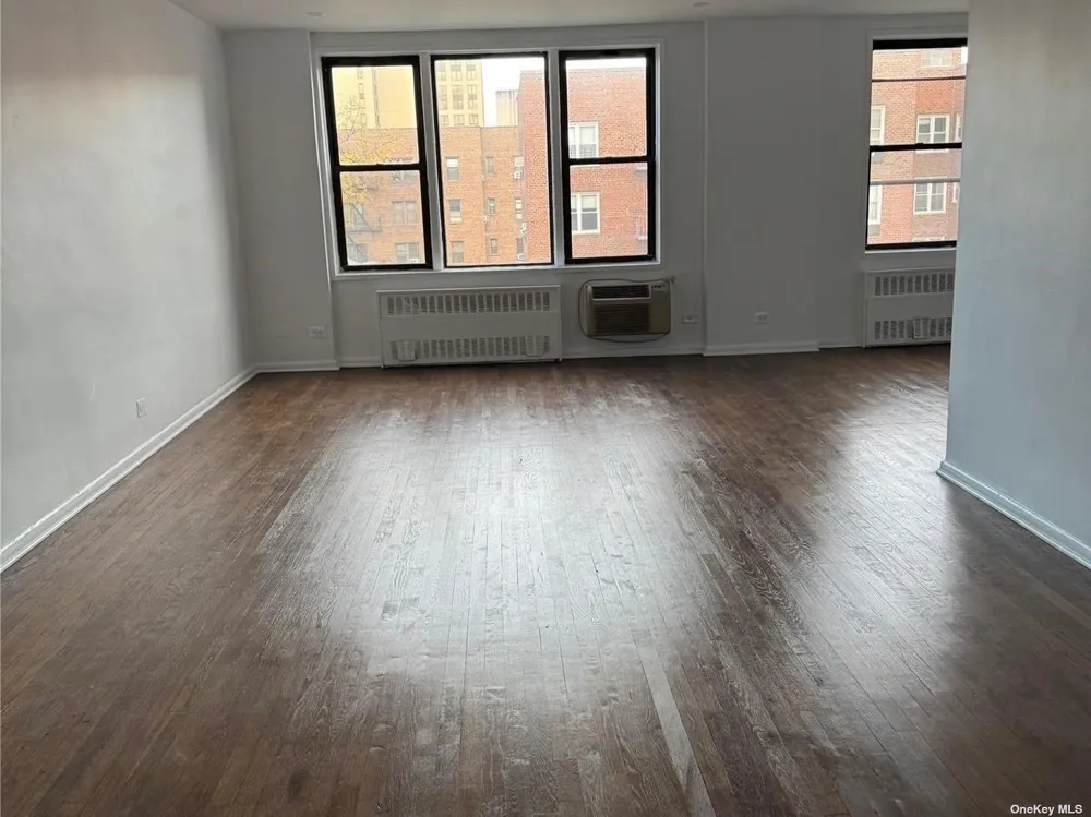 65-50 Wetherole Street #5V Rego Park, NY 11374