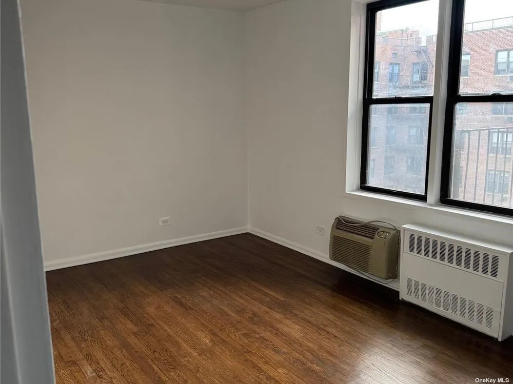 65-50 Wetherole Street #5V Rego Park, NY 11374