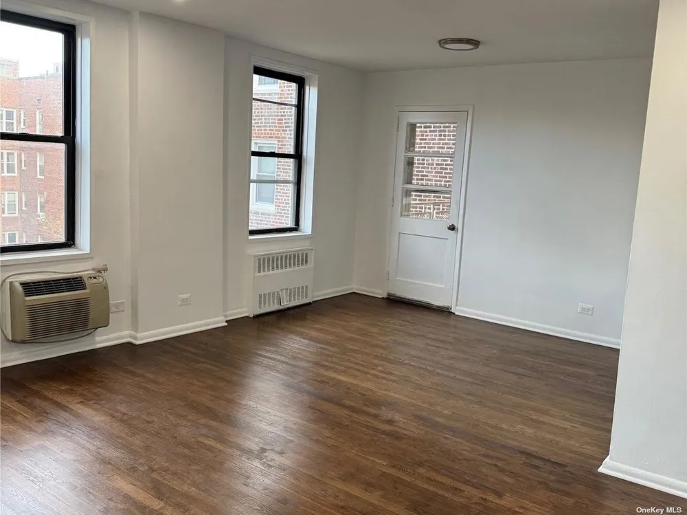 65-50 Wetherole Street #5V Rego Park, NY 11374