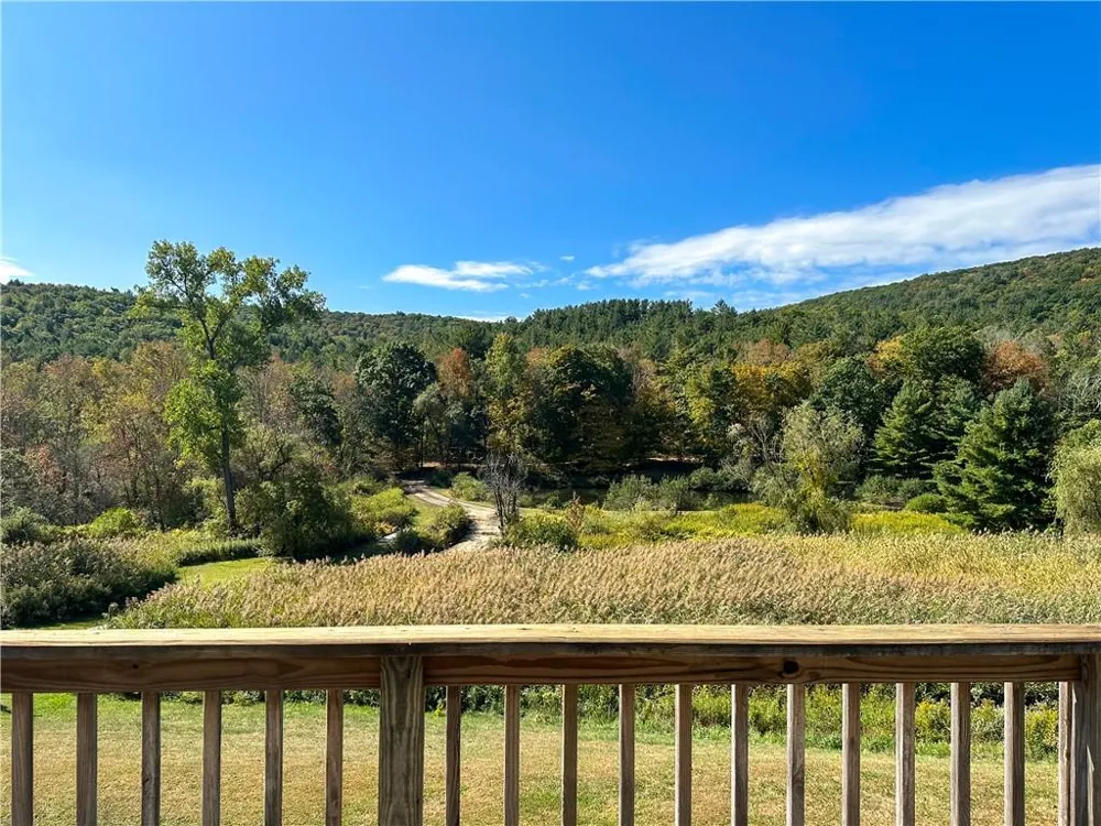 25 Nobletown Road Hillsdale, NY 12529