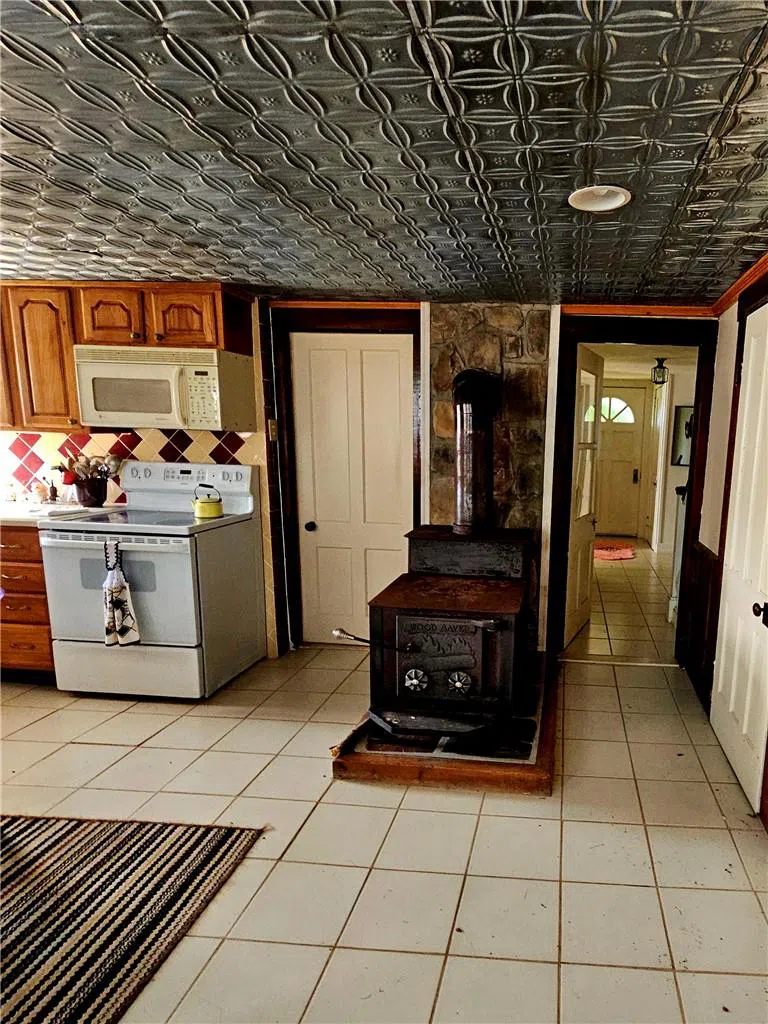 301 & 305 Hust Jeffersonville, NY 12748