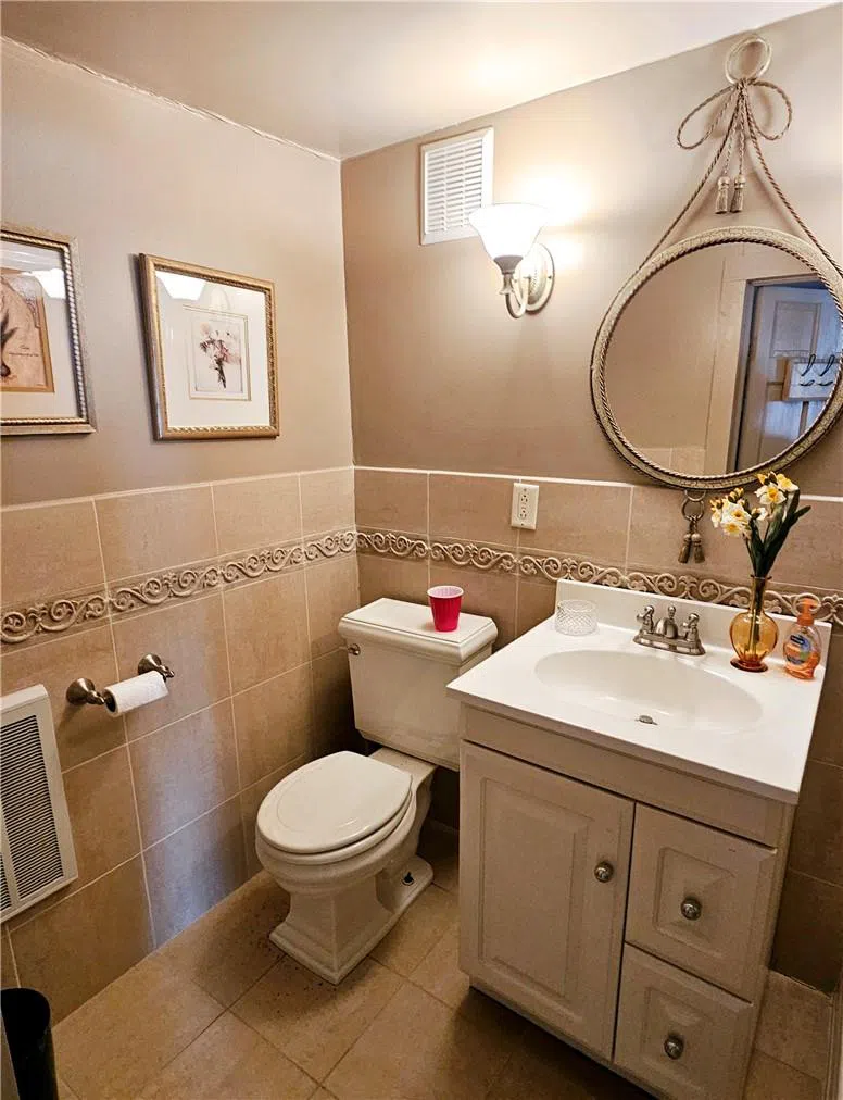 301 & 305 Hust Jeffersonville, NY 12748