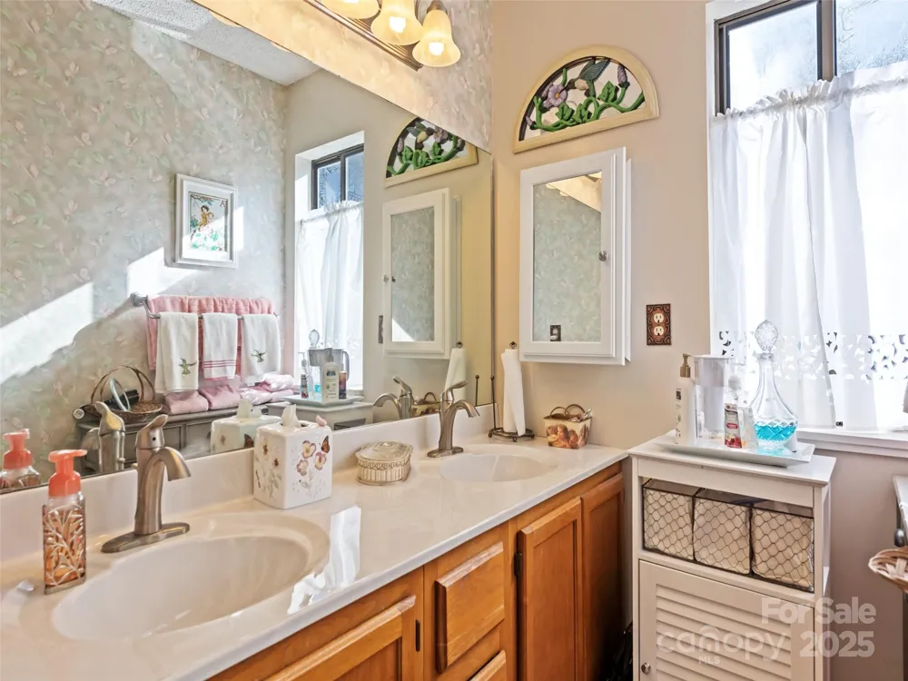 40 Meadows Lane Maggie Valley, NC 28751