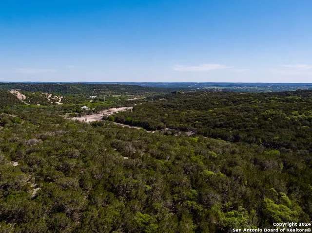 152 Countless Views Dr N Kerrville, TX 78028